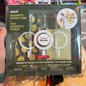 Magnetic phone case with 2 magnetic panels